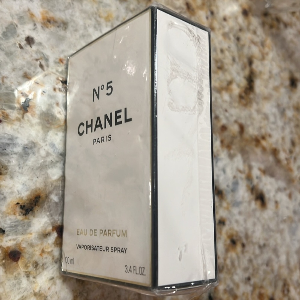CHANEL N 5 perfume - Picture 4 of 5